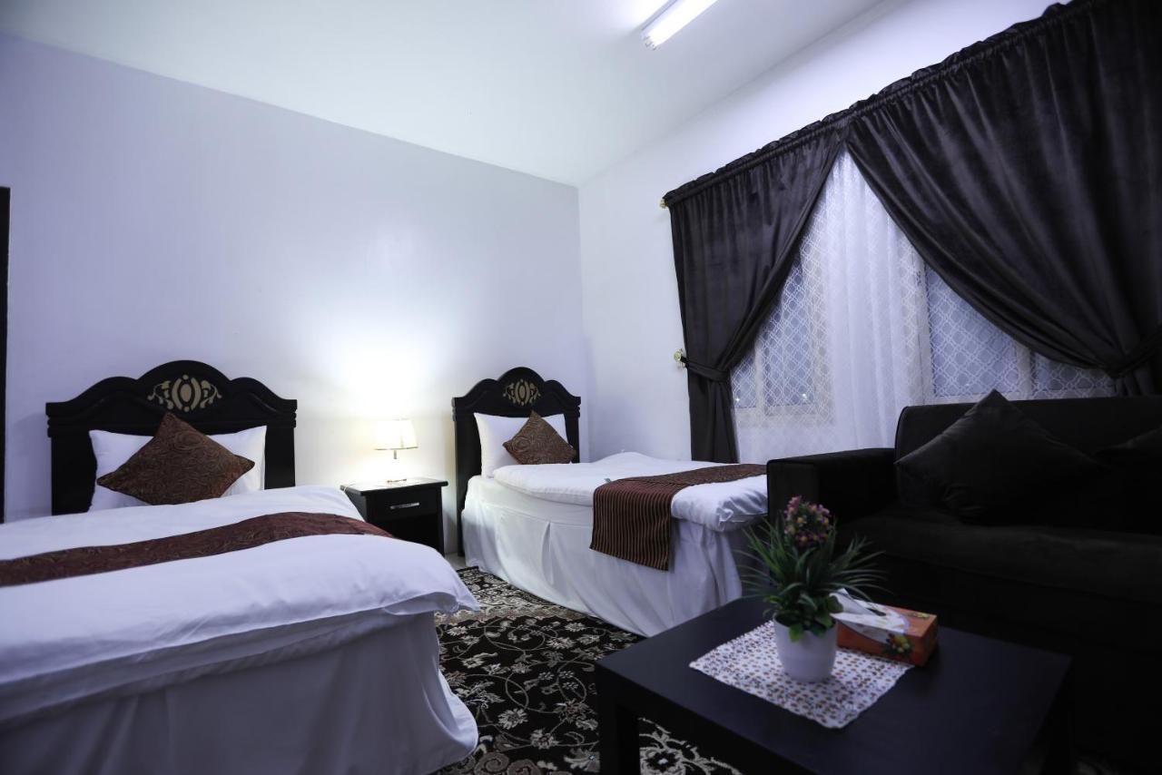 Al Eairy Apartments -Aldamam 7 Даммам Экстерьер фото
