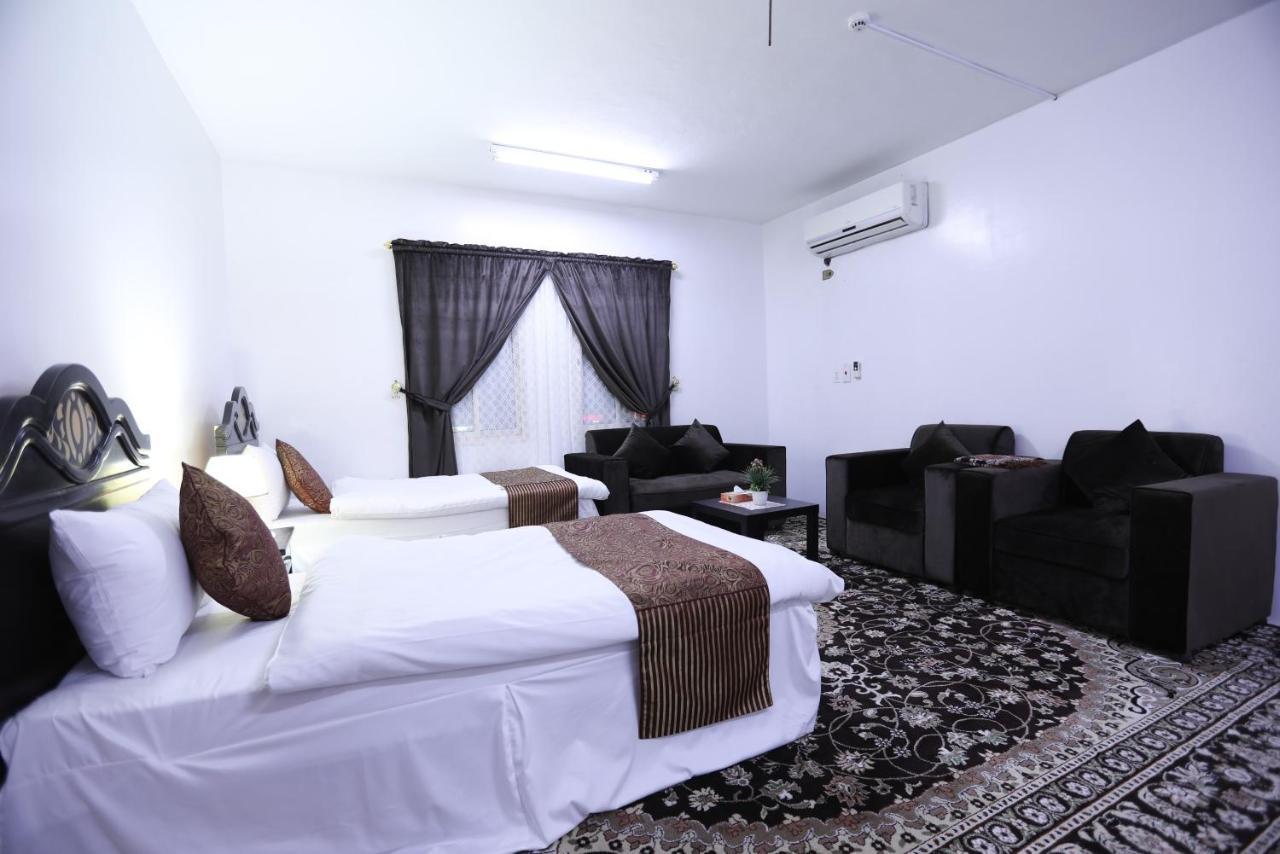 Al Eairy Apartments -Aldamam 7 Даммам Экстерьер фото
