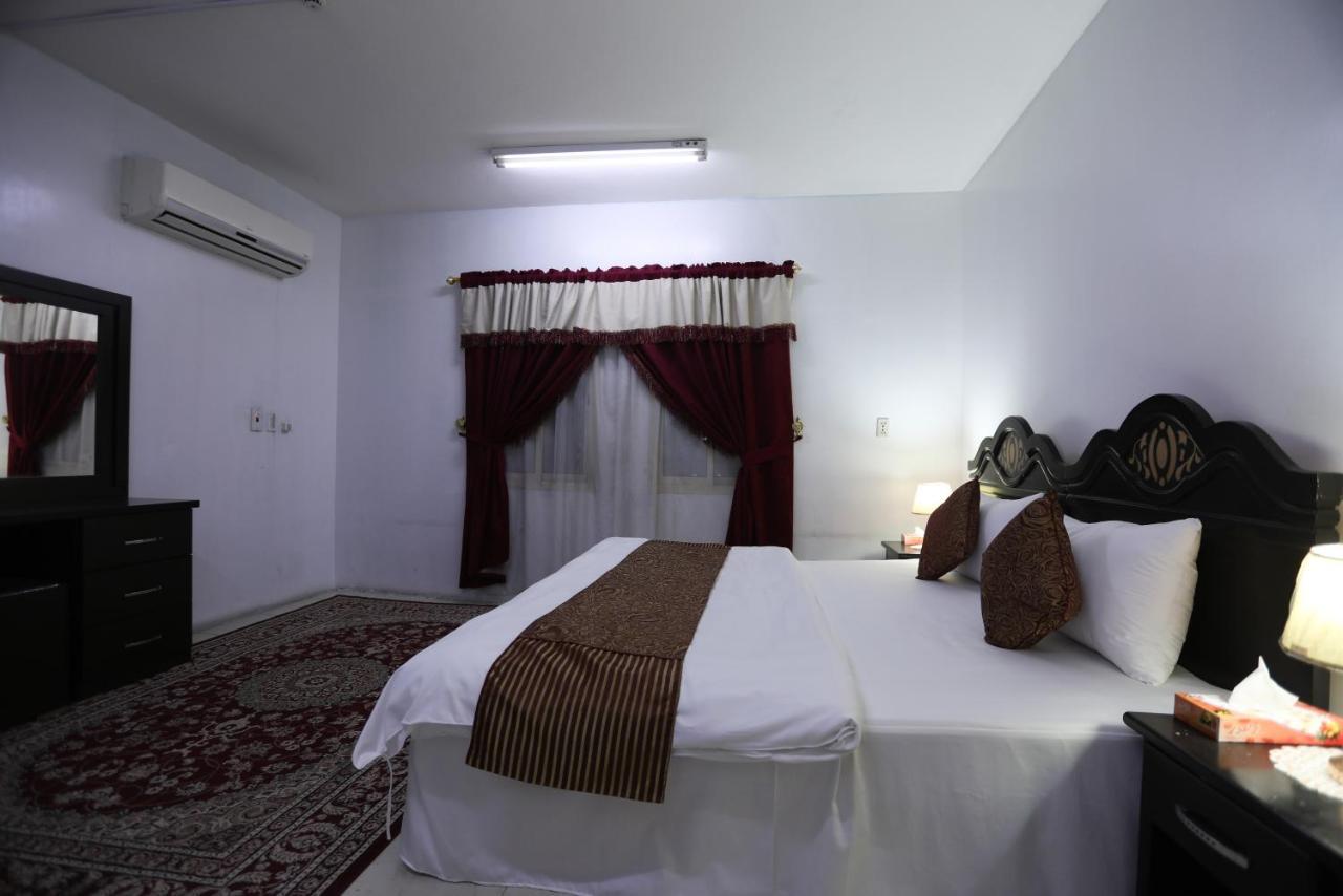 Al Eairy Apartments -Aldamam 7 Даммам Экстерьер фото